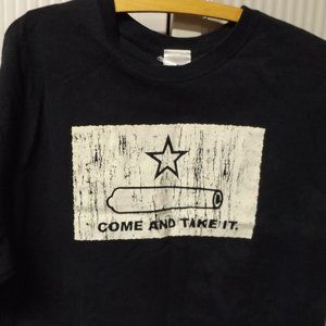 UNISEX, BLACK "COME AND TAKE IT" SSHORT SLEEVE T-SHIRT,